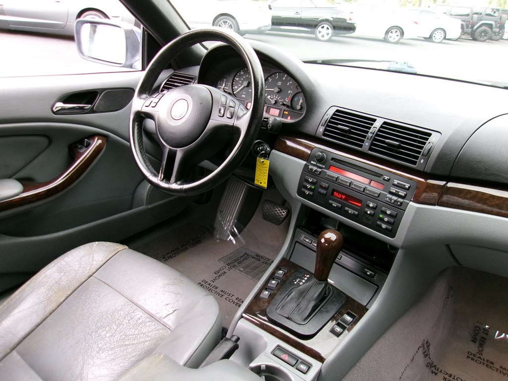 2004 BMW 3 Series Image 78