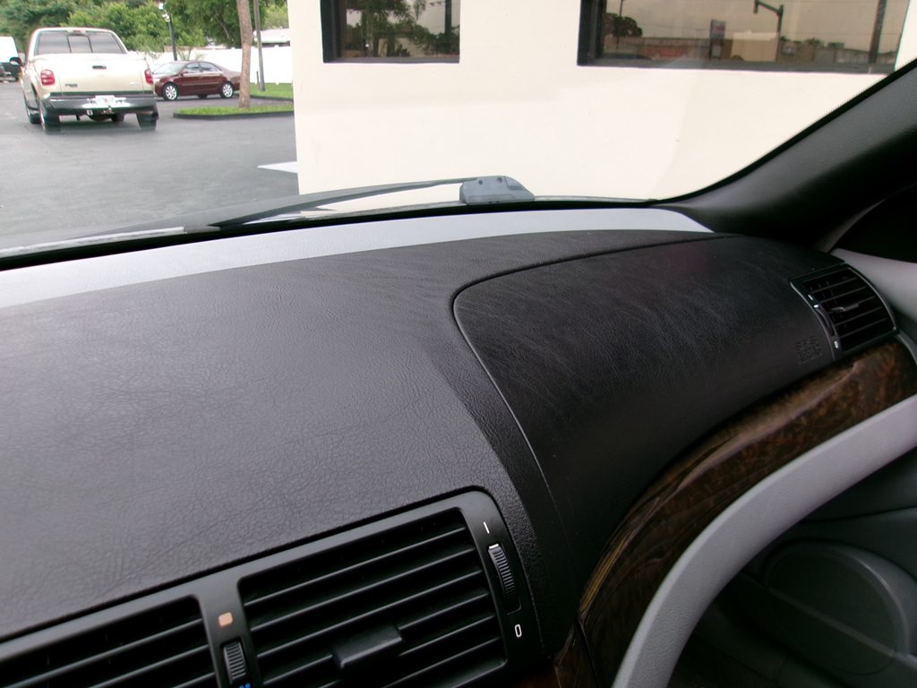 2004 BMW 3 Series Image 81