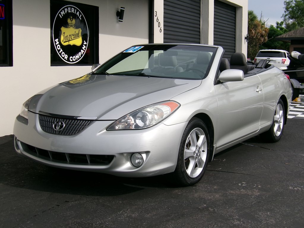 2004 Toyota Camry Image 3
