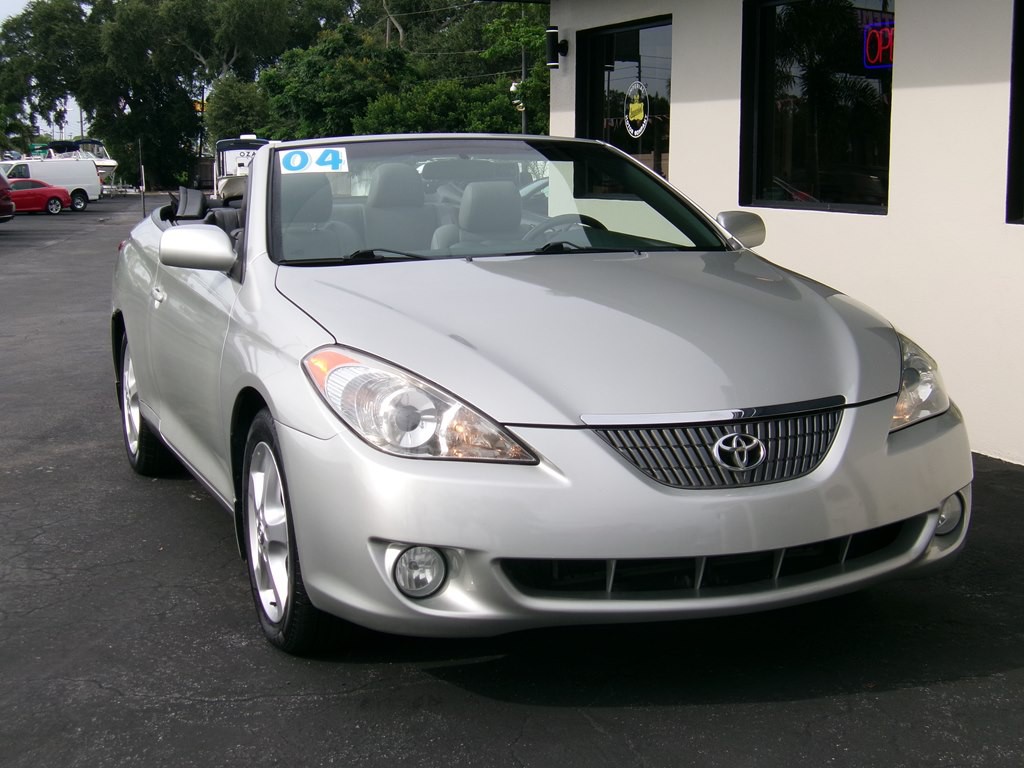 2004 Toyota Camry Image 6