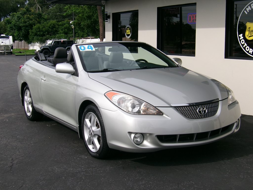 2004 Toyota Camry Image 7