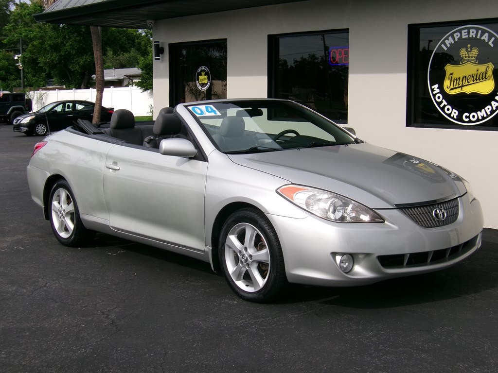 2004 Toyota Camry Image 8