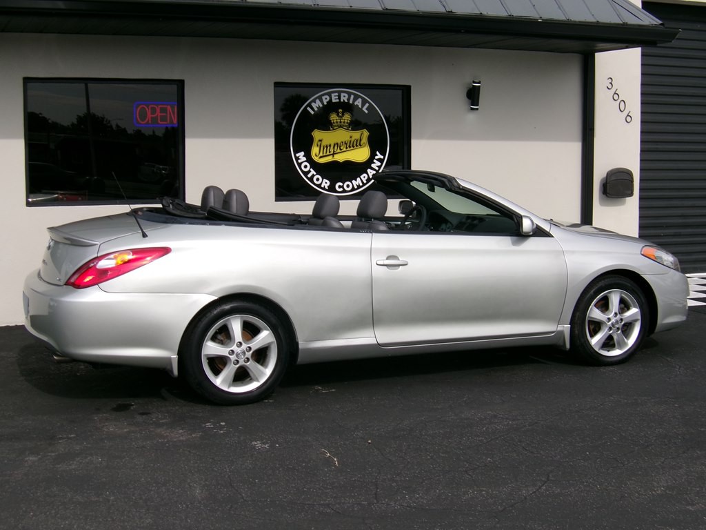 2004 Toyota Camry Image 13
