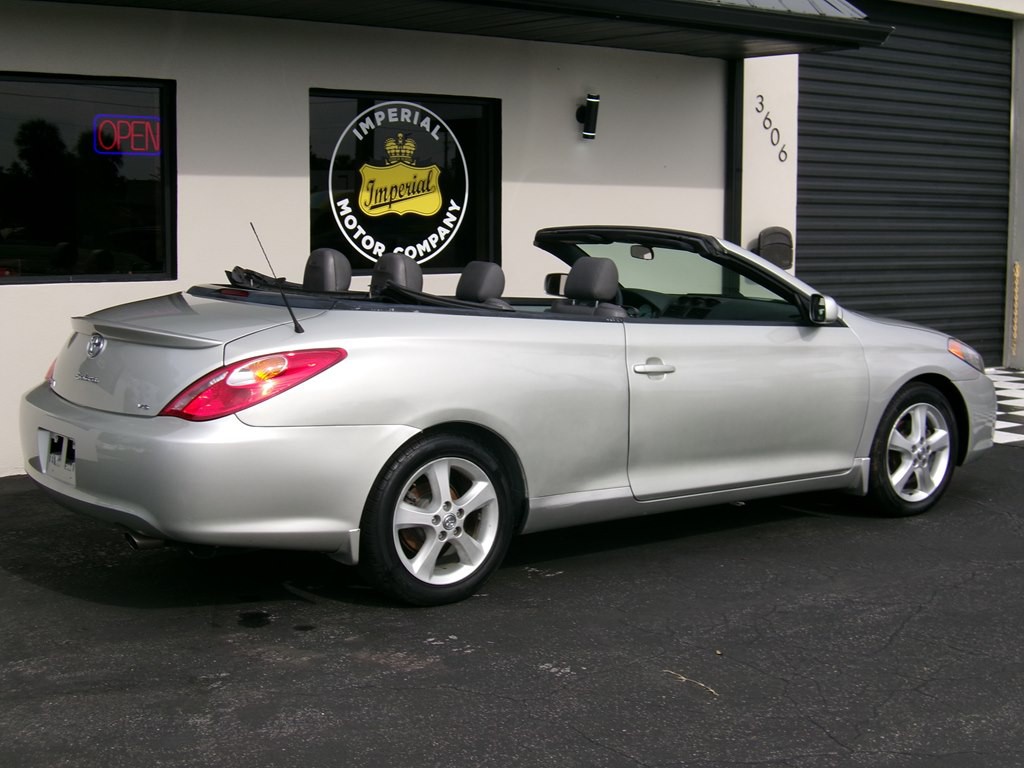 2004 Toyota Camry Image 14