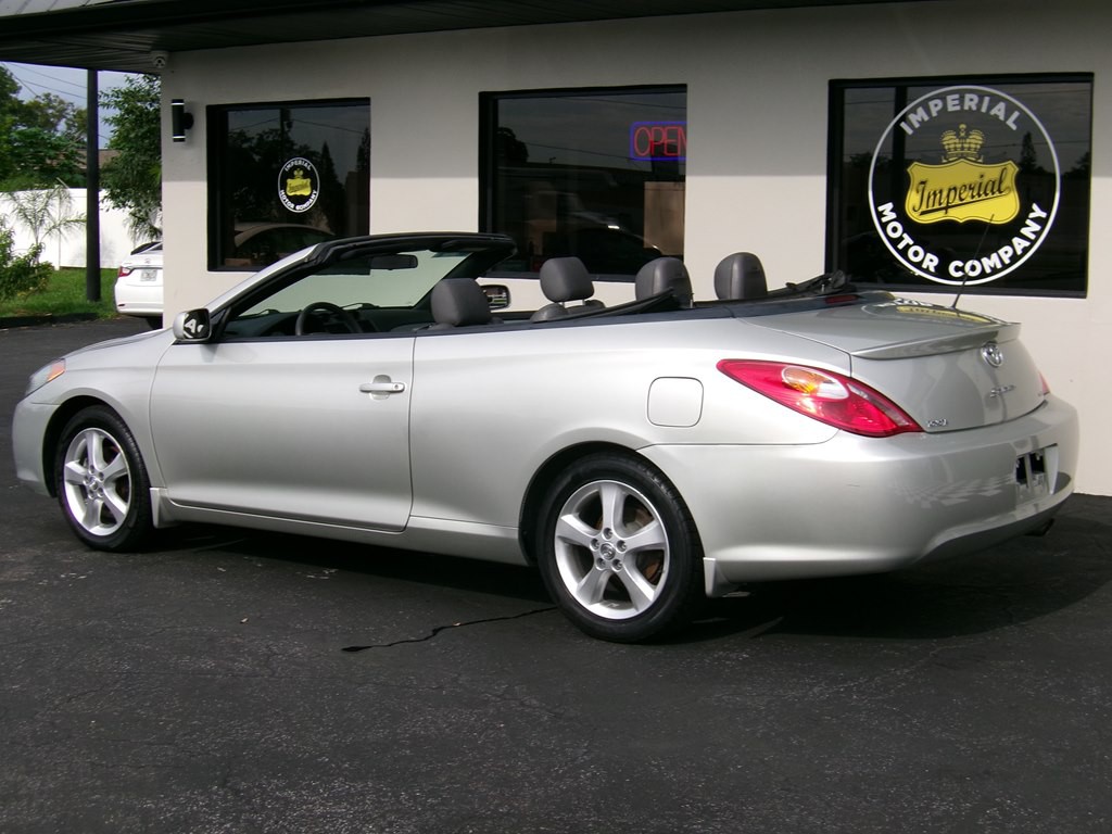2004 Toyota Camry Image 22