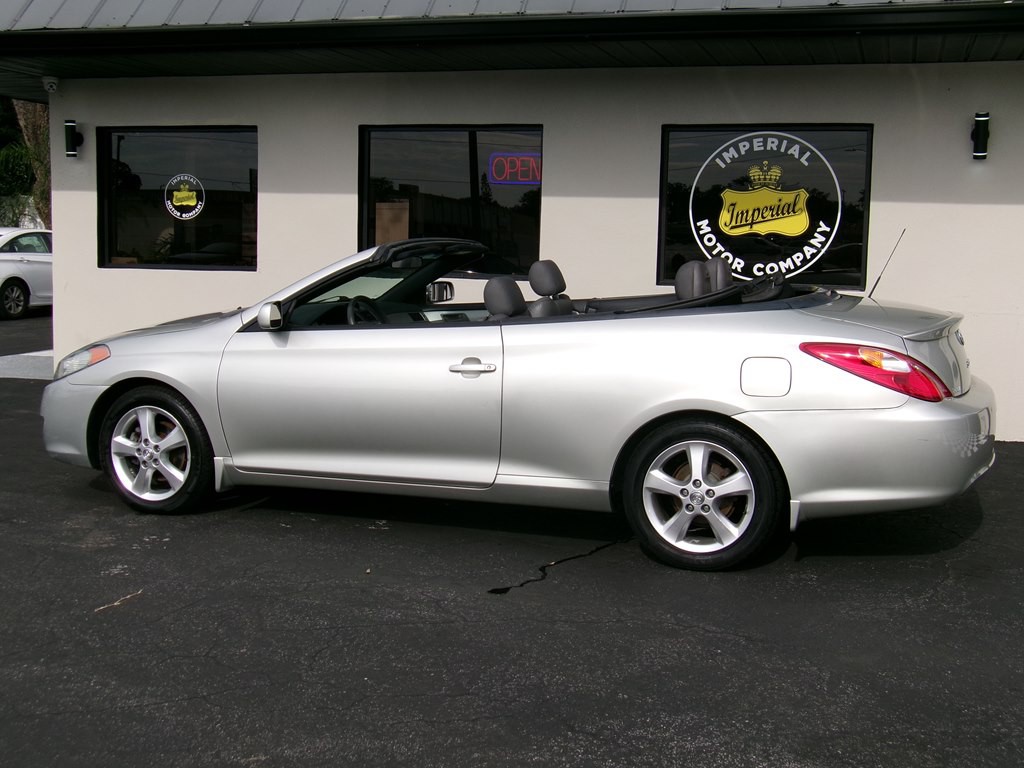 2004 Toyota Camry Image 23