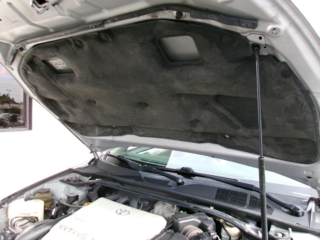 2004 Toyota Camry Image 44