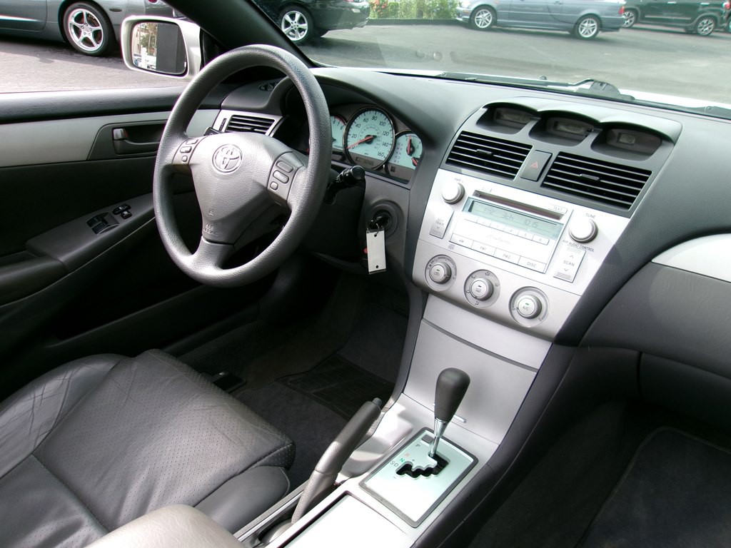 2004 Toyota Camry Image 68