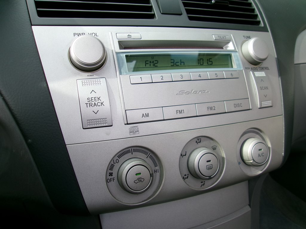 2004 Toyota Camry Image 75