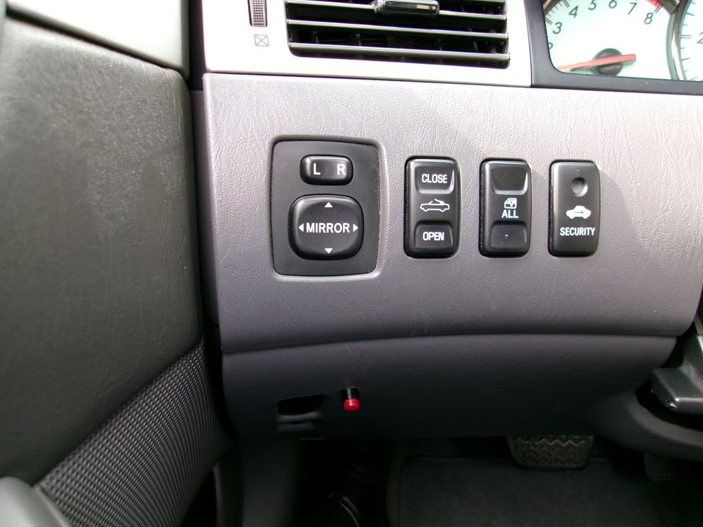 2004 Toyota Camry Image 79