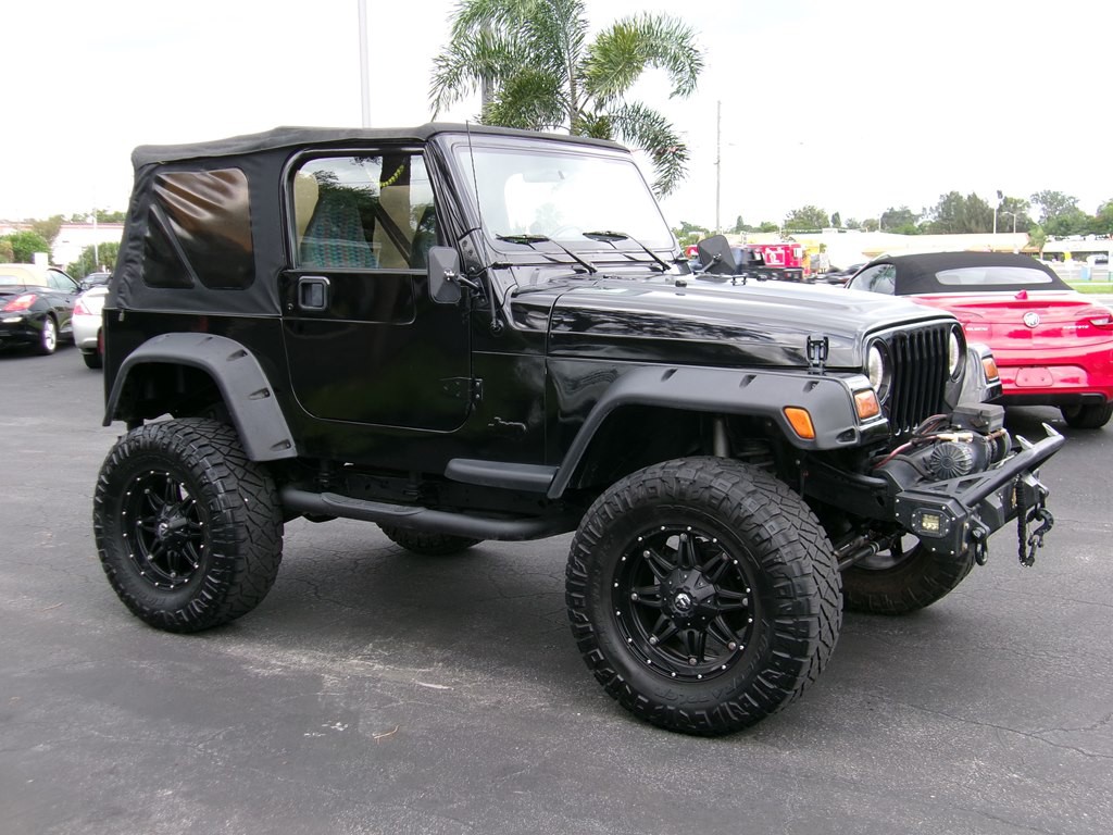 1997 Jeep Wrangler Image 9