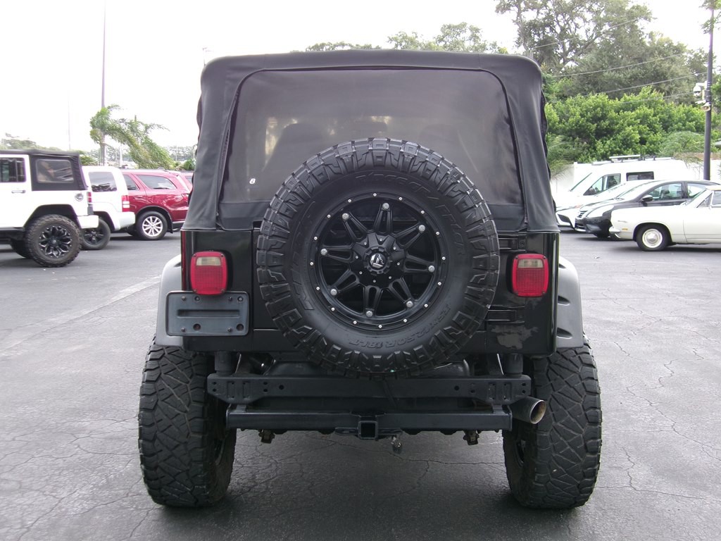 1997 Jeep Wrangler Image 17