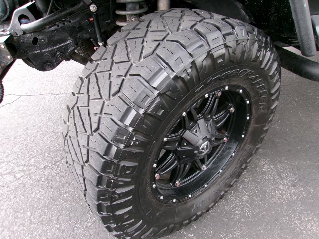 1997 Jeep Wrangler Image 28
