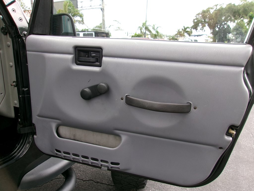 1997 Jeep Wrangler Image 39