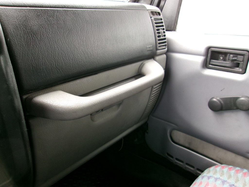 1997 Jeep Wrangler Image 48