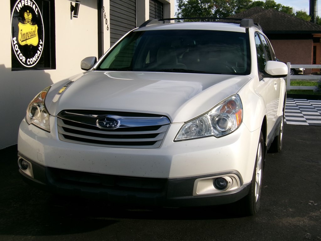 2011 Subaru Outback Image 5