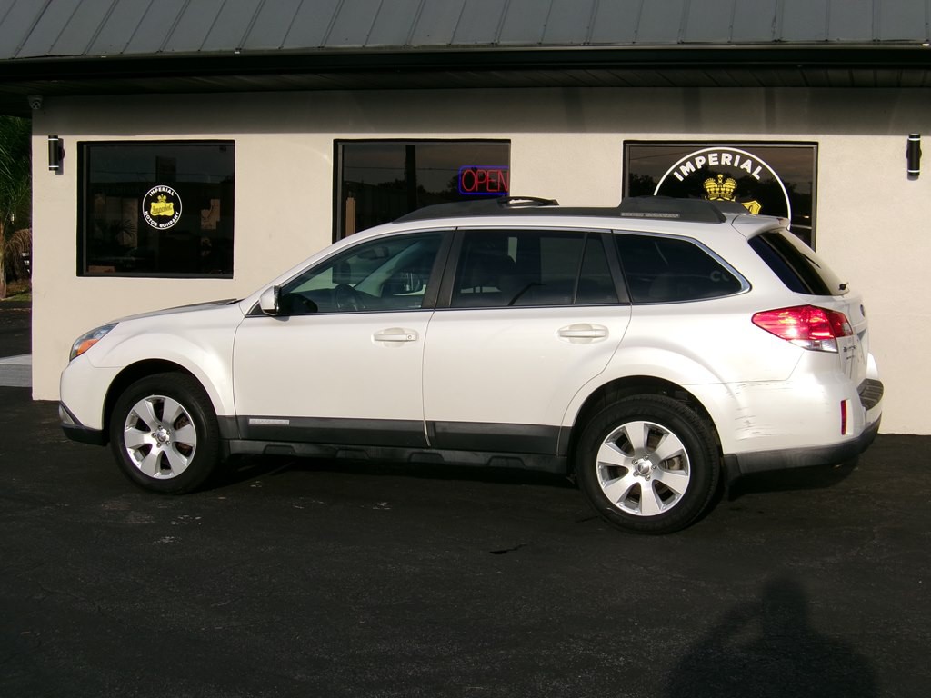 2011 Subaru Outback Image 27