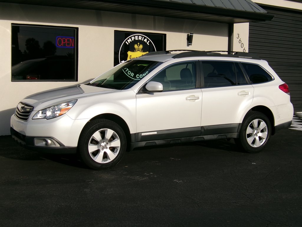 2011 Subaru Outback Image 31