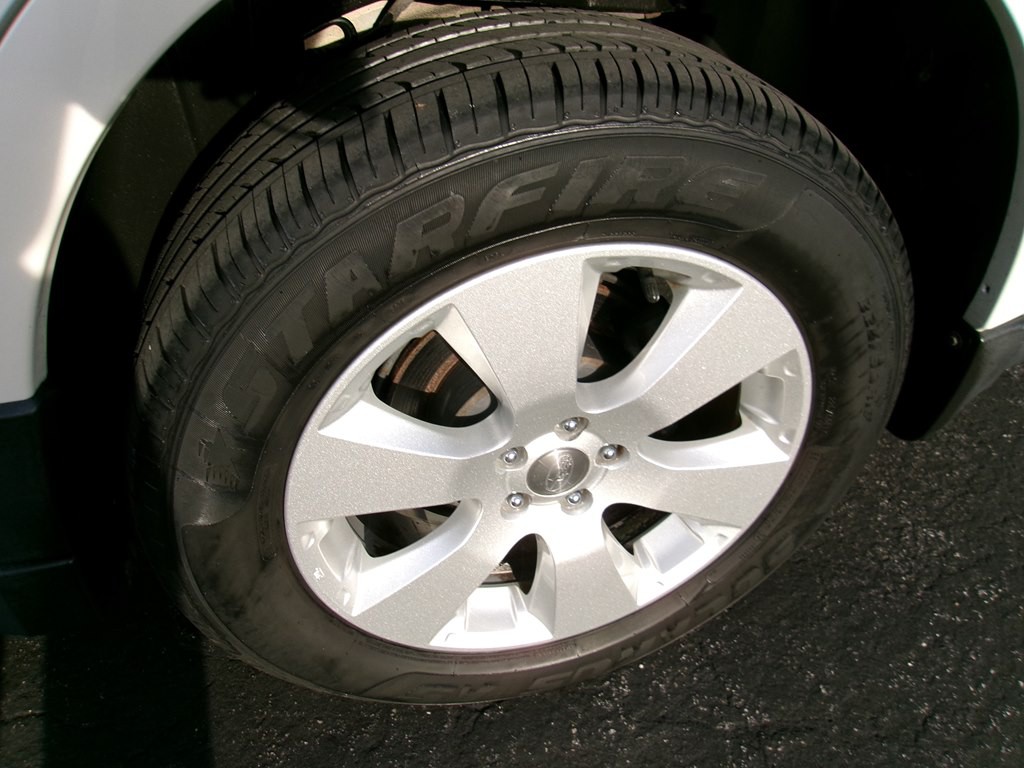 2011 Subaru Outback Image 35