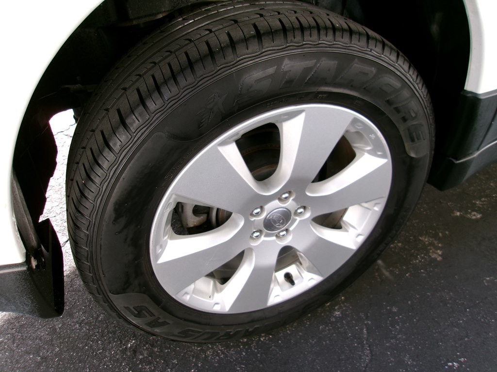 2011 Subaru Outback Image 36