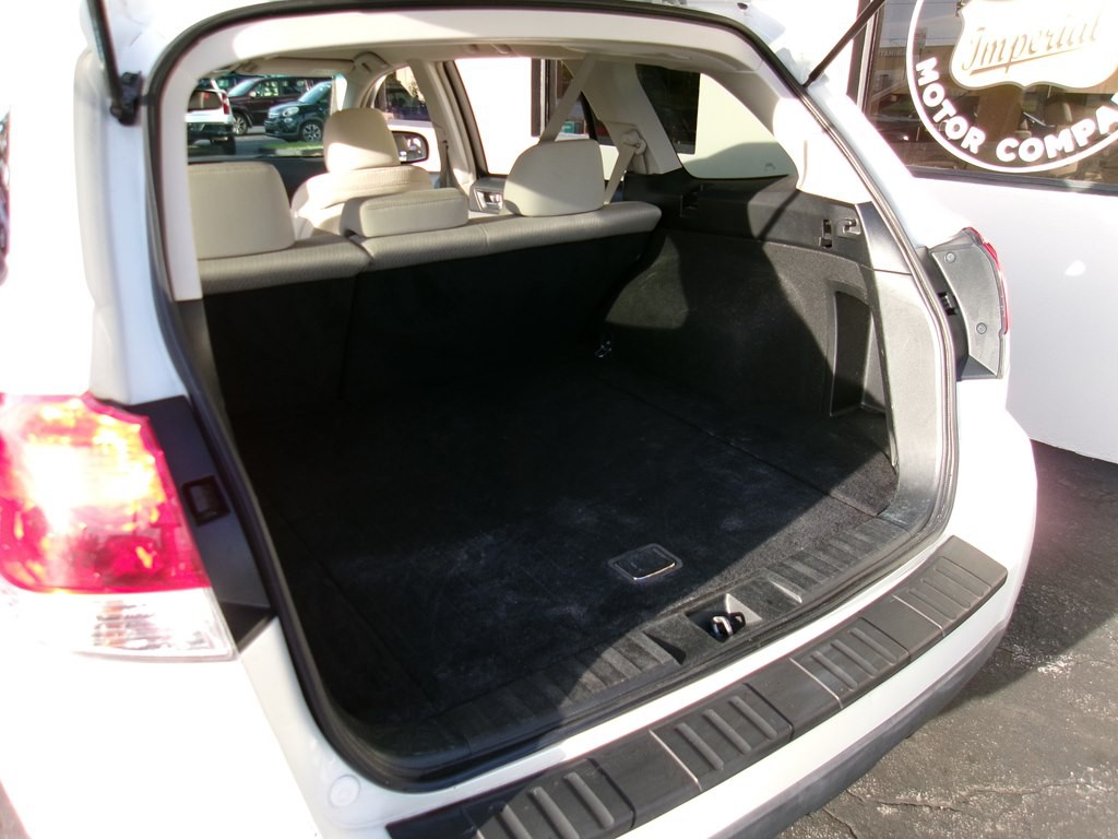 2011 Subaru Outback Image 43