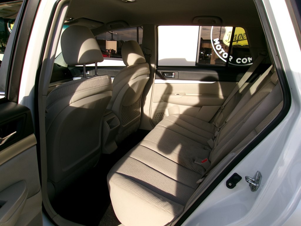 2011 Subaru Outback Image 49