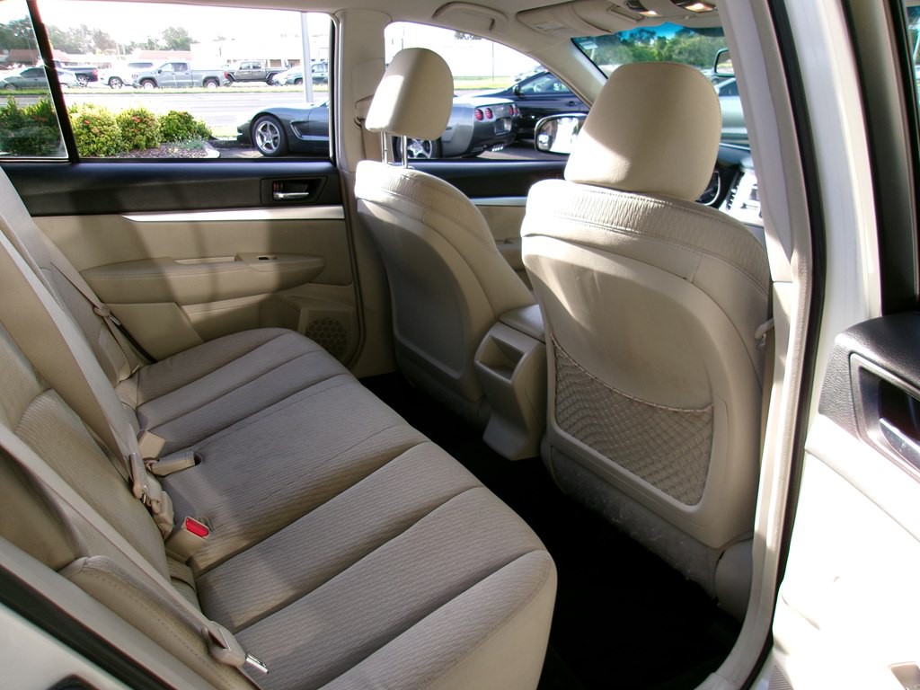2011 Subaru Outback Image 55
