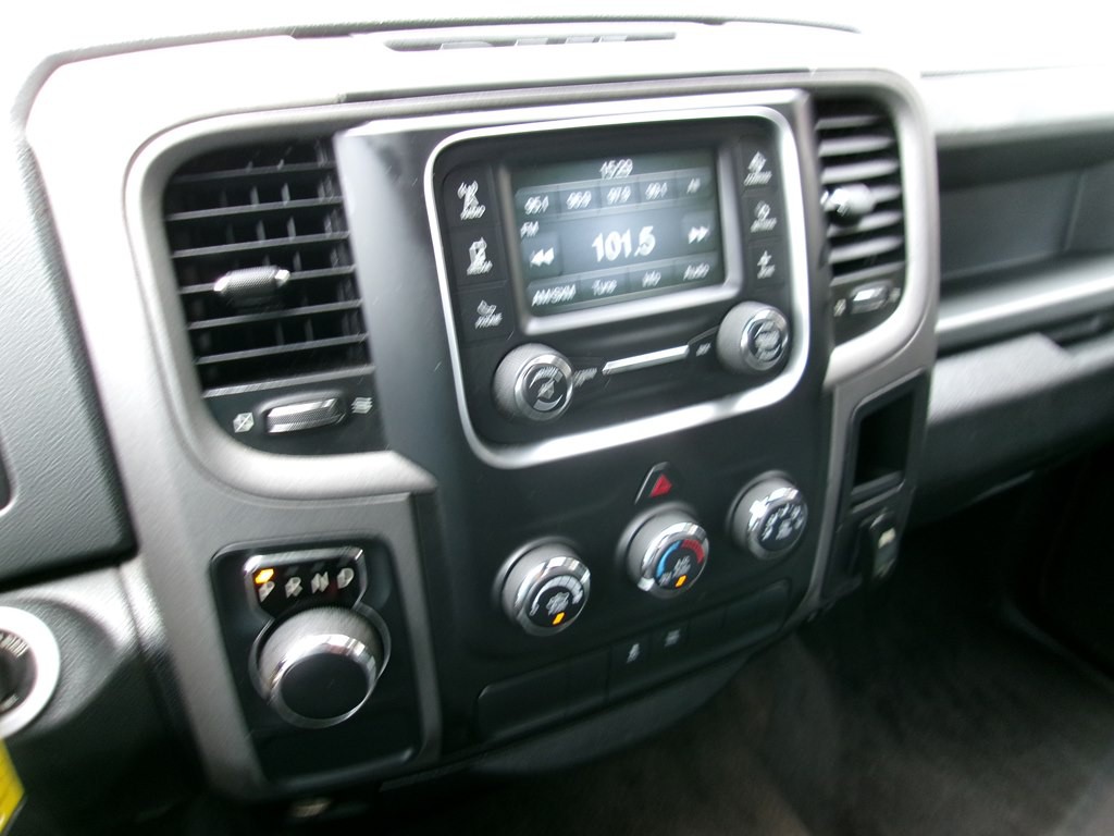 2016 RAM 1500 Image 74