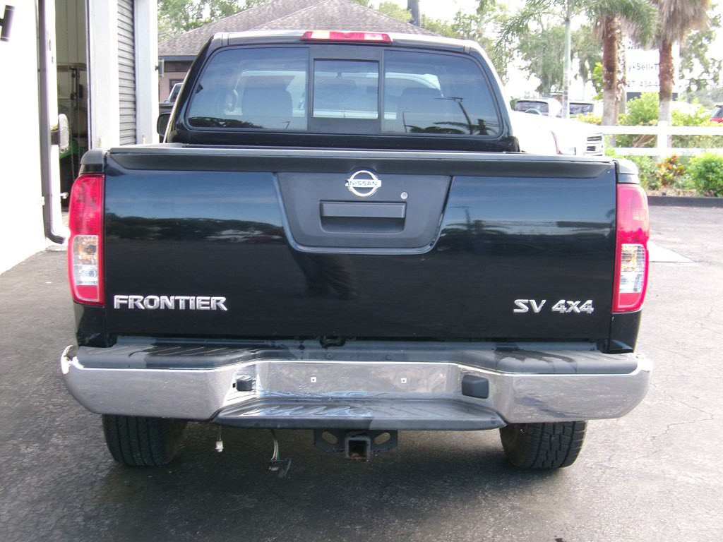 2015 Nissan Frontier Image 21