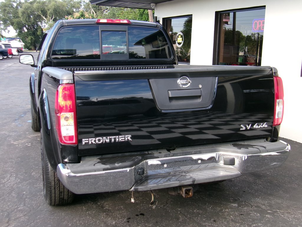 2015 Nissan Frontier Image 22