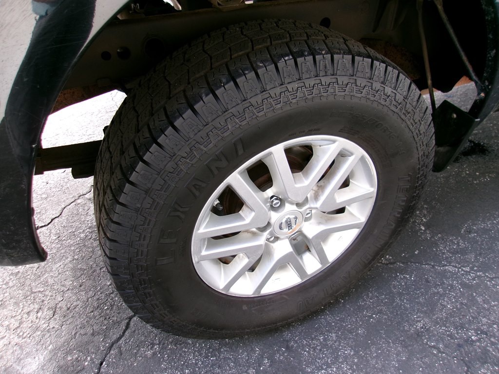 2015 Nissan Frontier Image 33