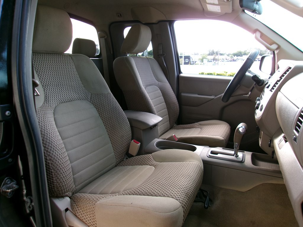 2015 Nissan Frontier Image 47
