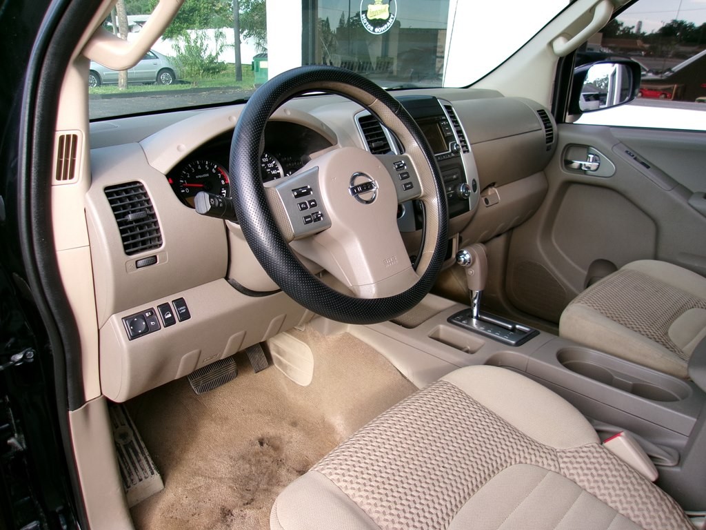 2015 Nissan Frontier Image 53