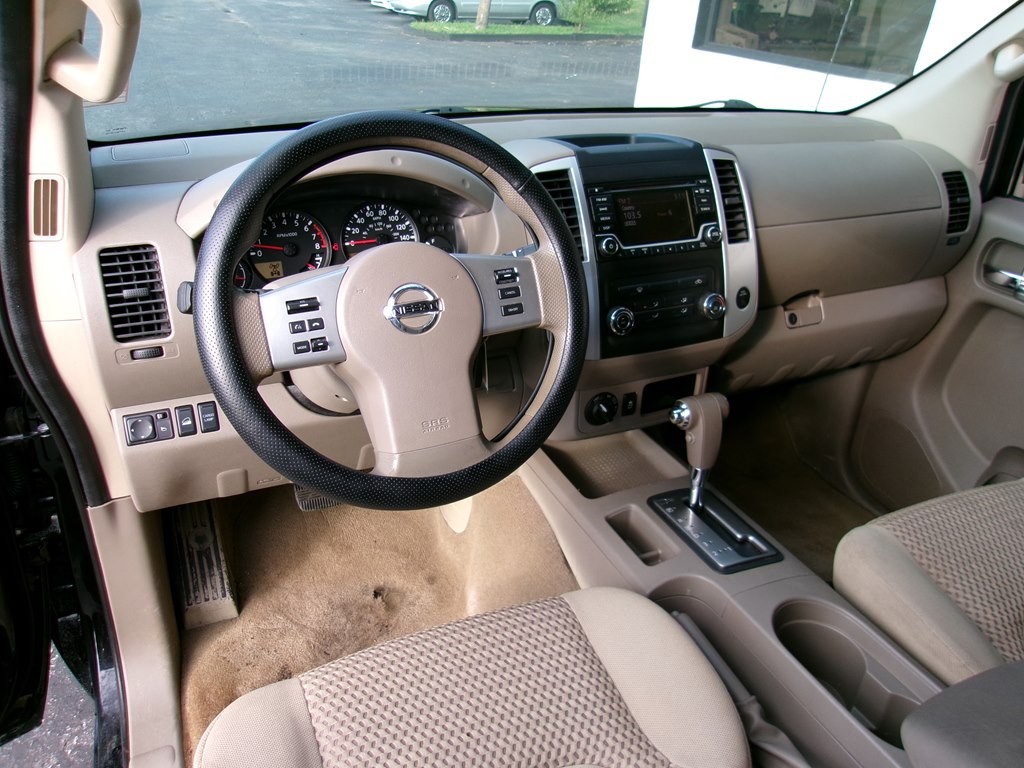 2015 Nissan Frontier Image 54