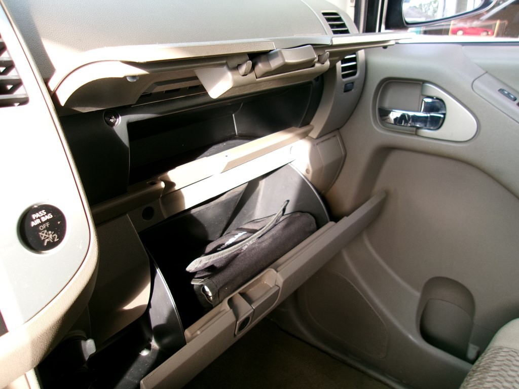 2015 Nissan Frontier Image 61