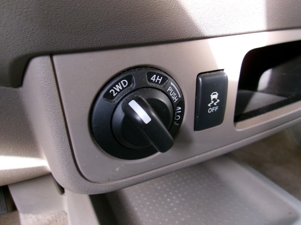 2015 Nissan Frontier Image 64