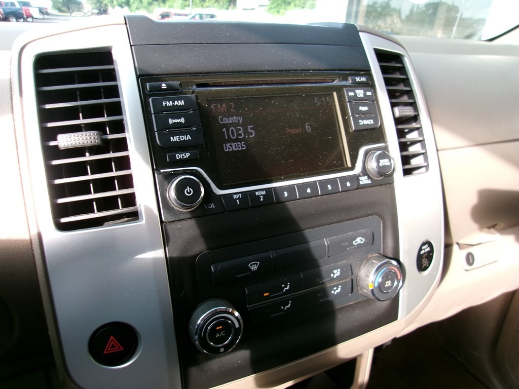 2015 Nissan Frontier Image 67
