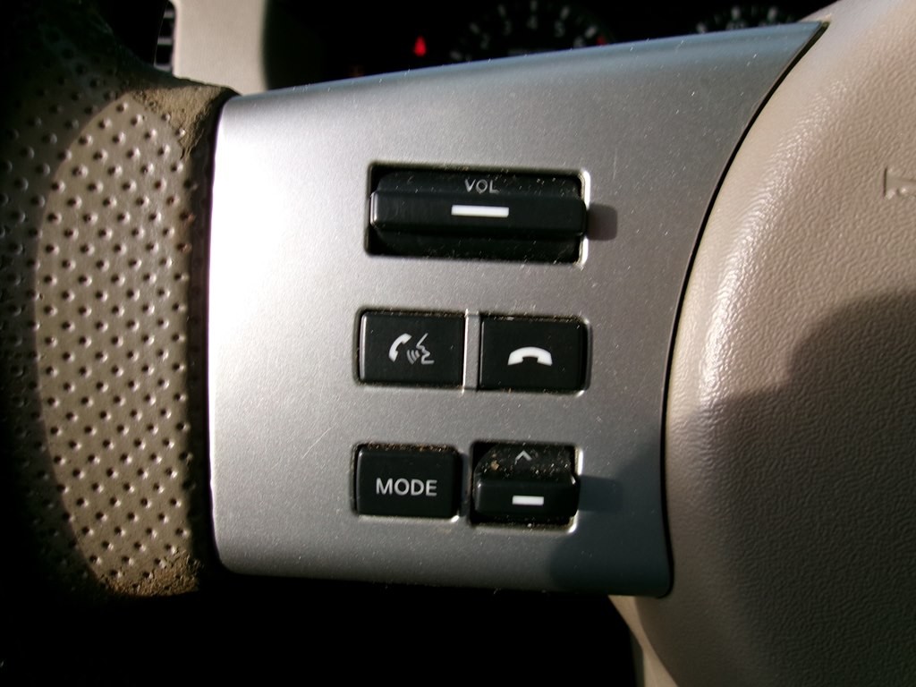 2015 Nissan Frontier Image 71