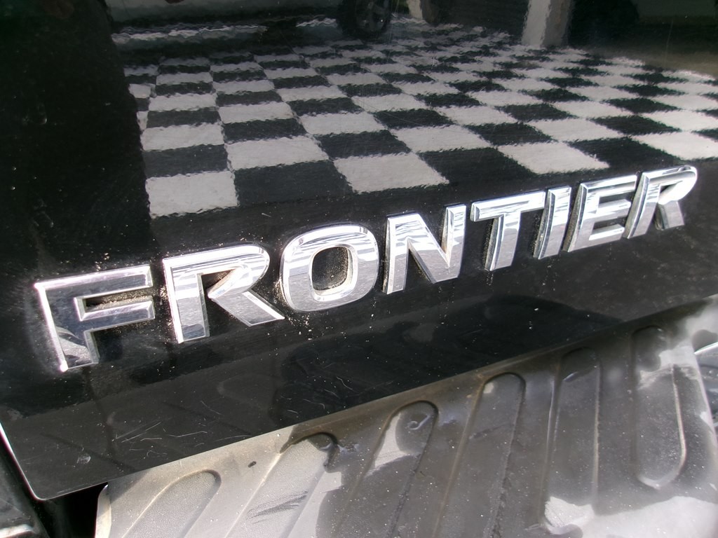 2015 Nissan Frontier Image 77