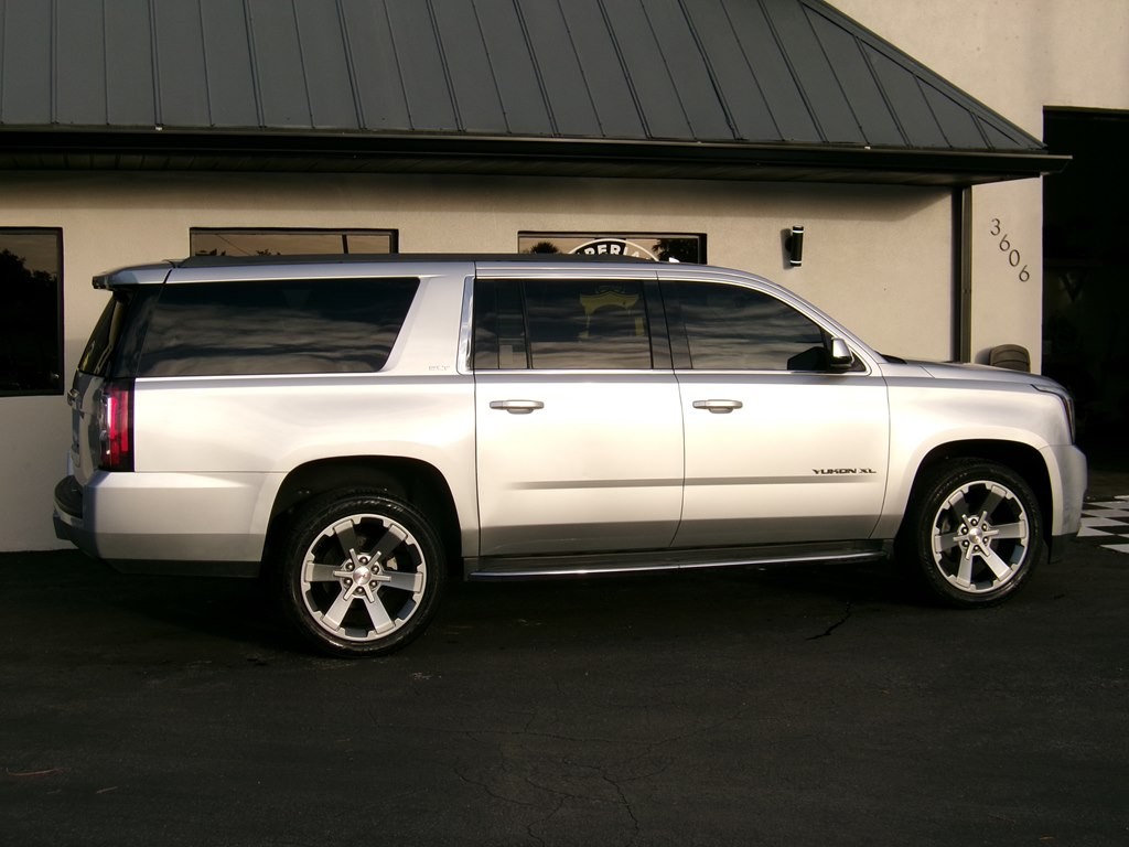 2019 GMC Yukon Image 17