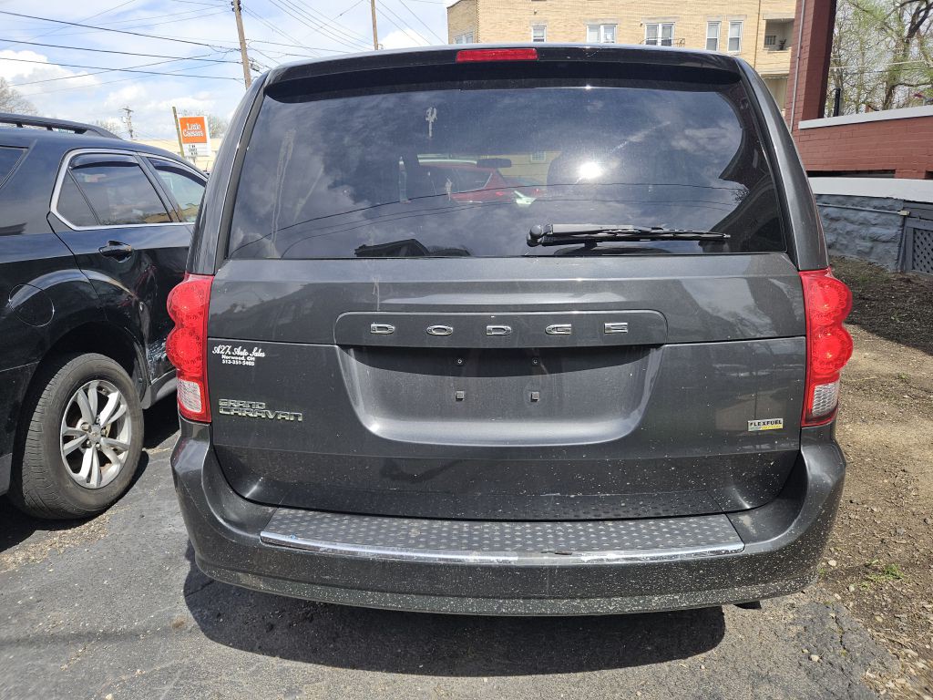 2012 Dodge Grand Caravan Image 2