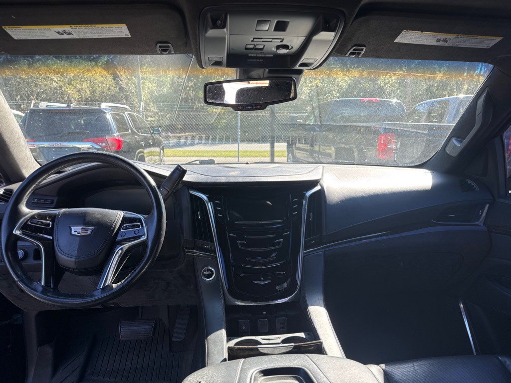 2015 Cadillac Escalade Image 6