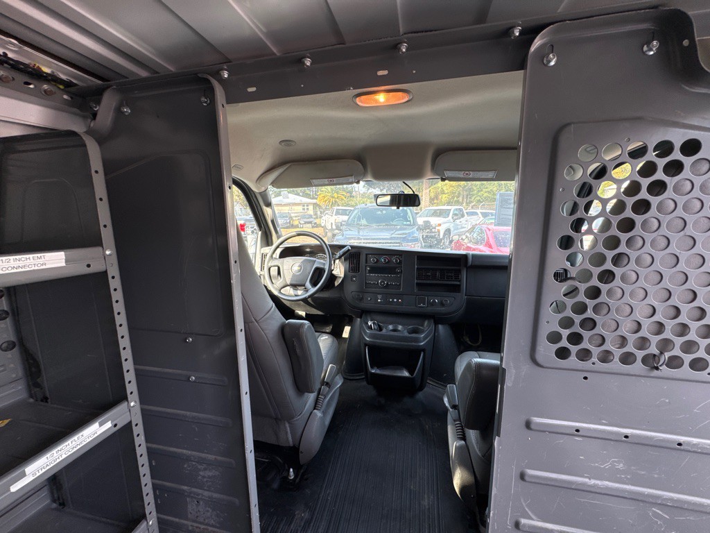 2018 Chevrolet Express Image 6