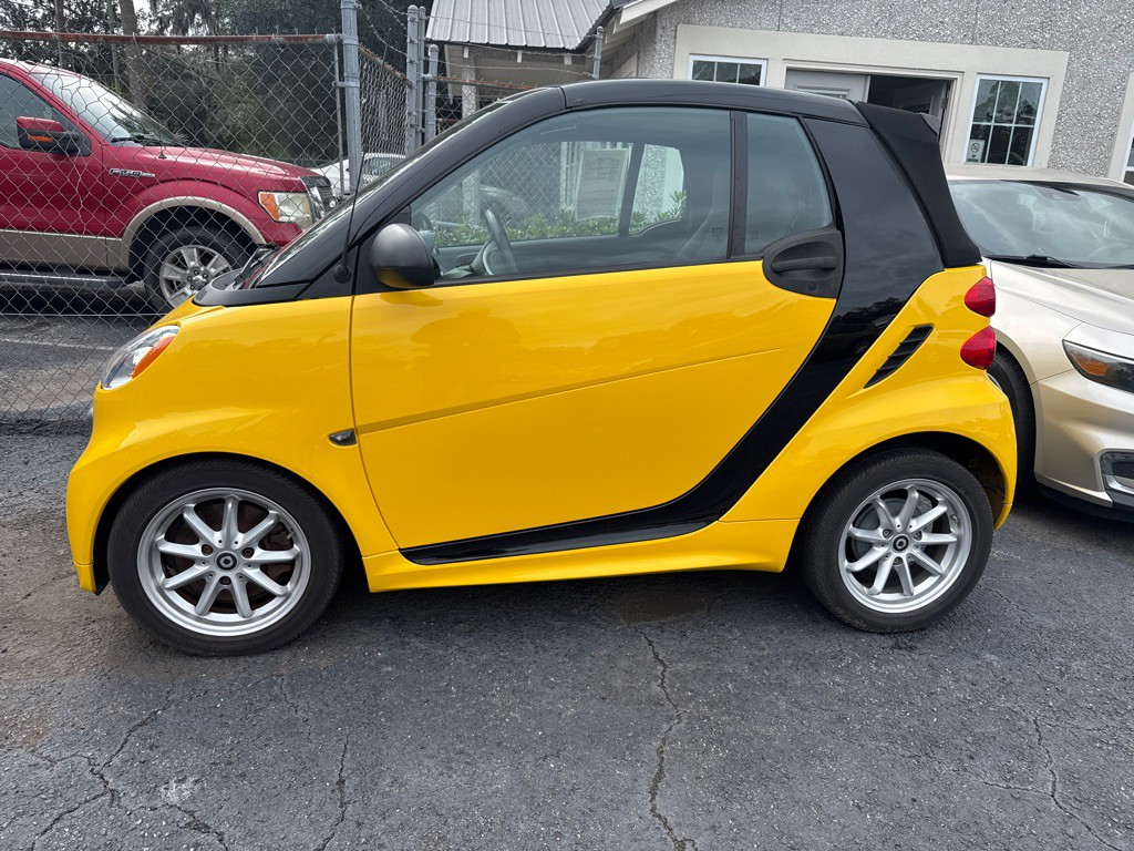 2015 smart fortwo Image 2