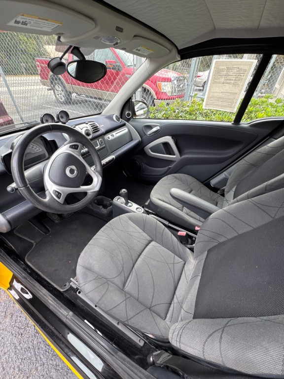2015 smart fortwo Image 4