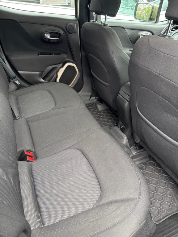 2015 Jeep Renegade Image 5