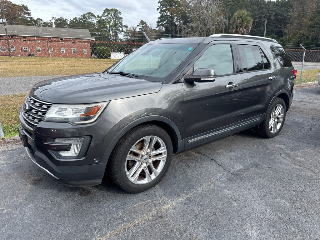 2017 Ford Explorer Image 2