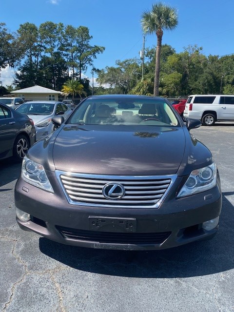 2010 Lexus LS Image 7