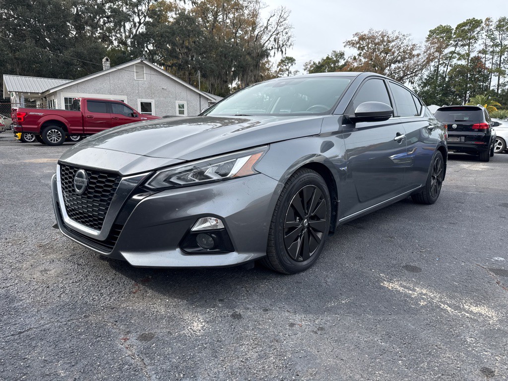 2019 Nissan Altima Image 2