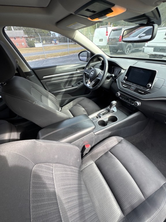 2019 Nissan Altima Image 6